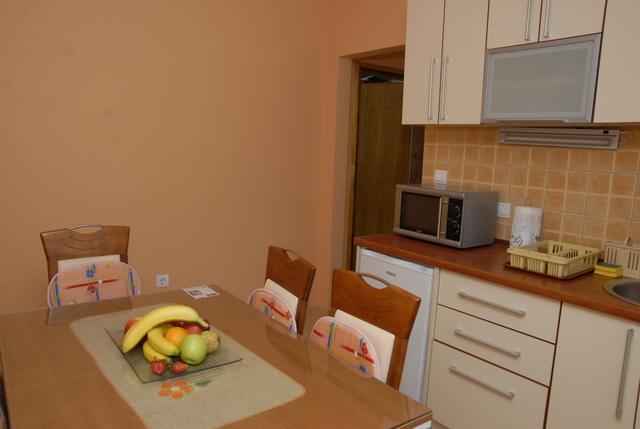 Apartments Dosljak Tivat Exterior photo