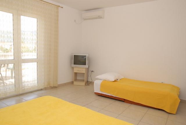Apartments Dosljak Tivat Exterior photo