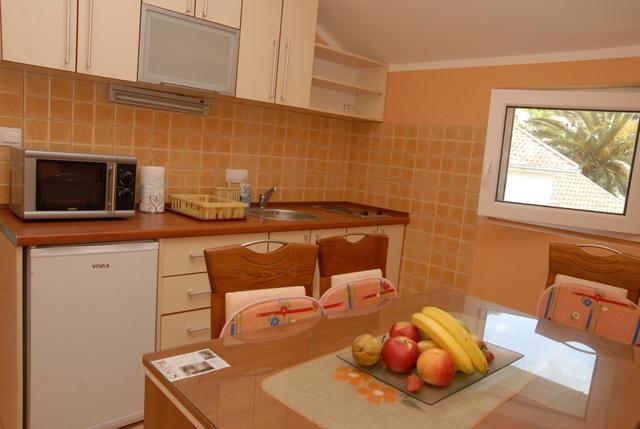 Apartments Dosljak Tivat Exterior photo