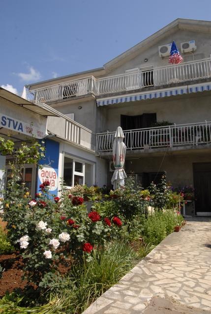 Apartments Dosljak Tivat Exterior photo