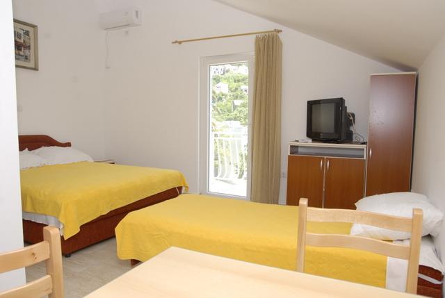 Apartments Dosljak Tivat Exterior photo